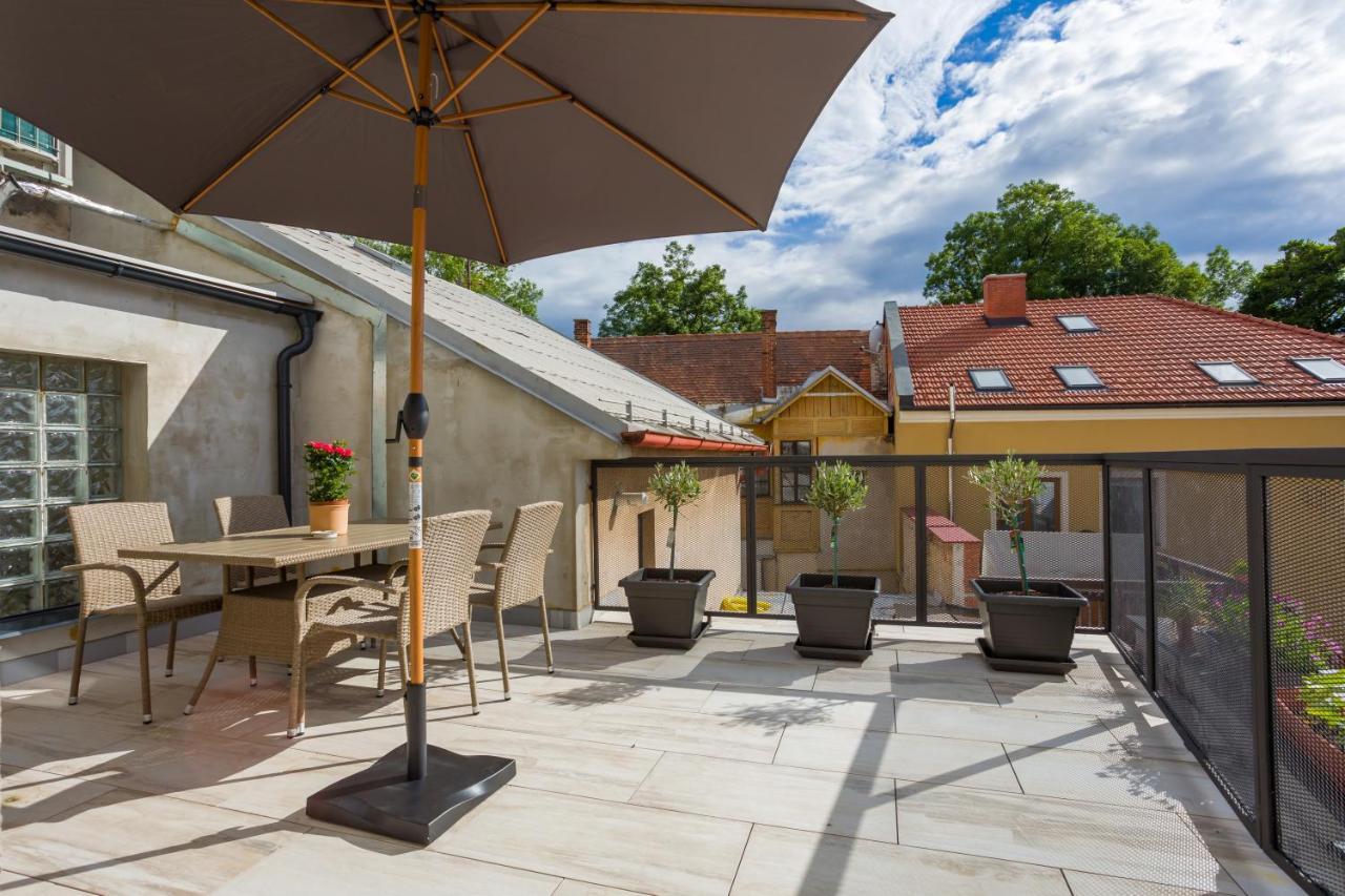 Luxusni Velky Apartman S Terasou V Centru Litomysle Bagian luar foto