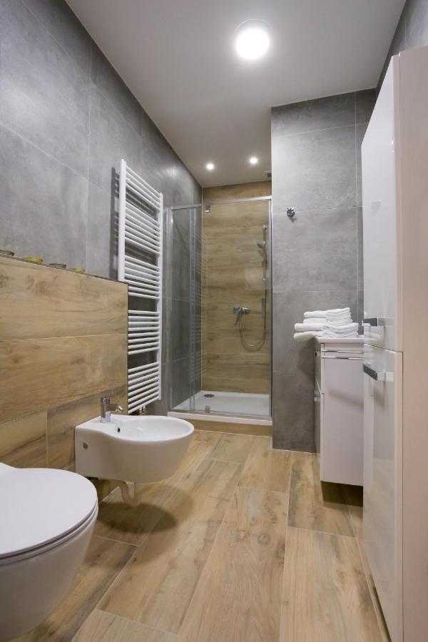 Luxusni Velky Apartman S Terasou V Centru Litomysle Bagian luar foto