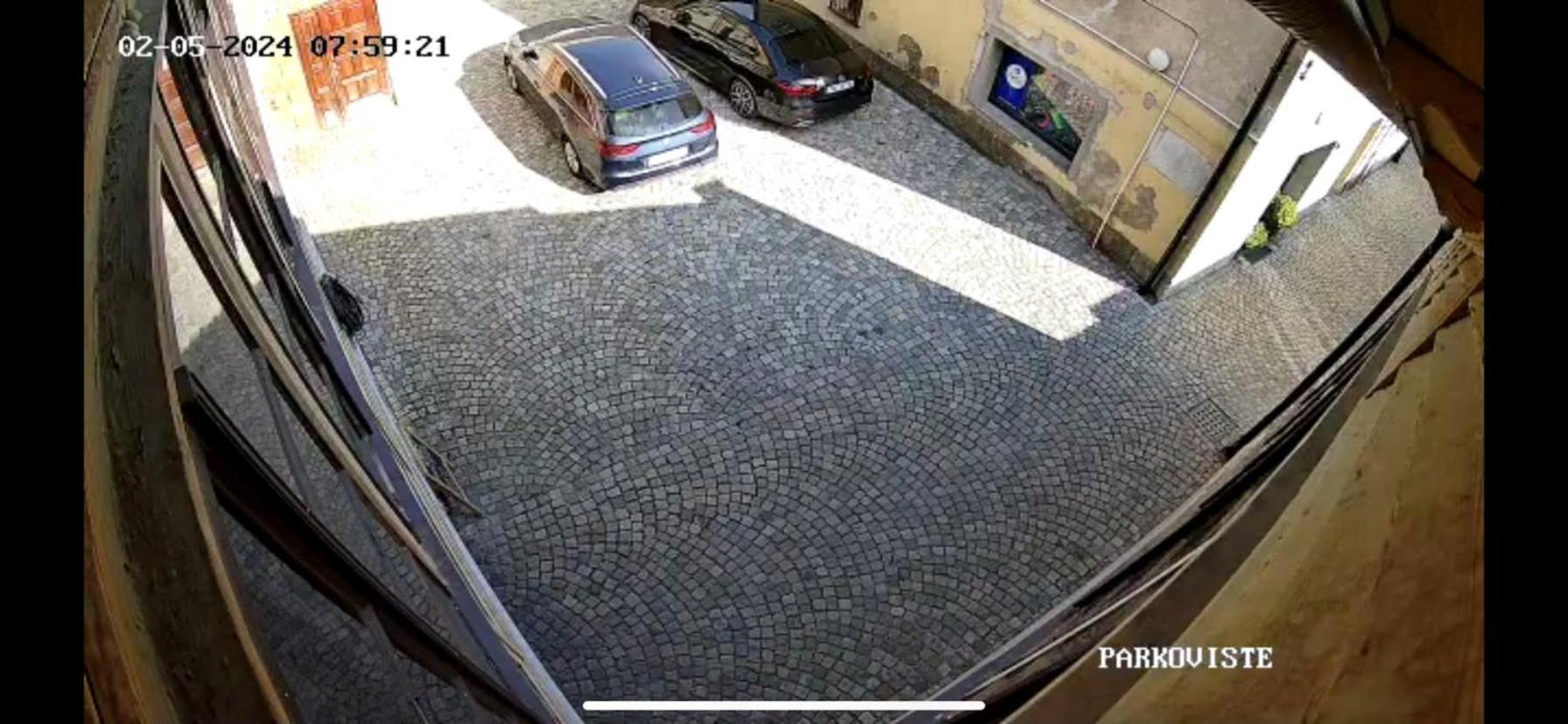 Luxusni Velky Apartman S Terasou V Centru Litomysle Bagian luar foto